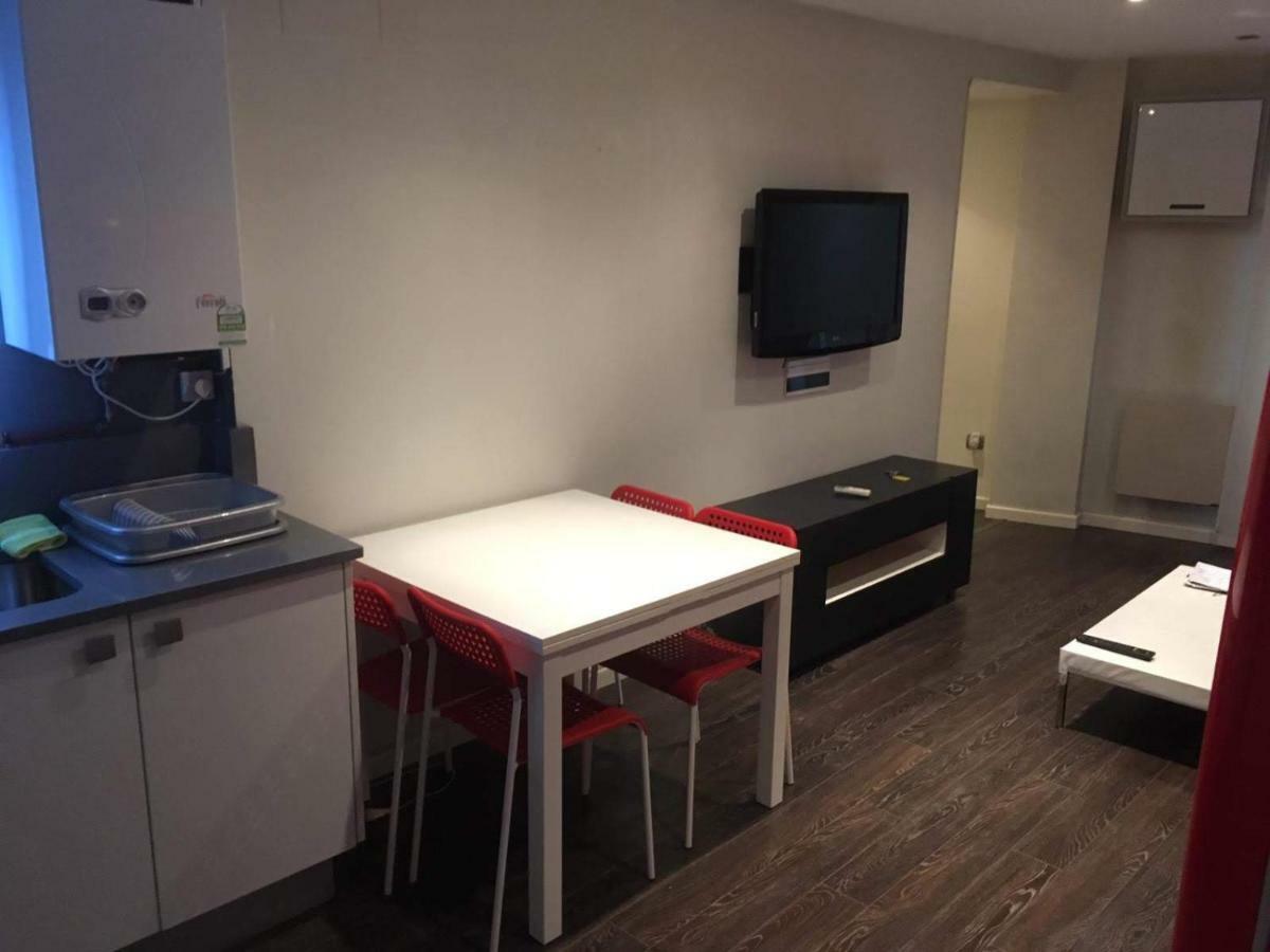 Apartamento Manuela Sancho Apartment Сарагоса Екстериор снимка